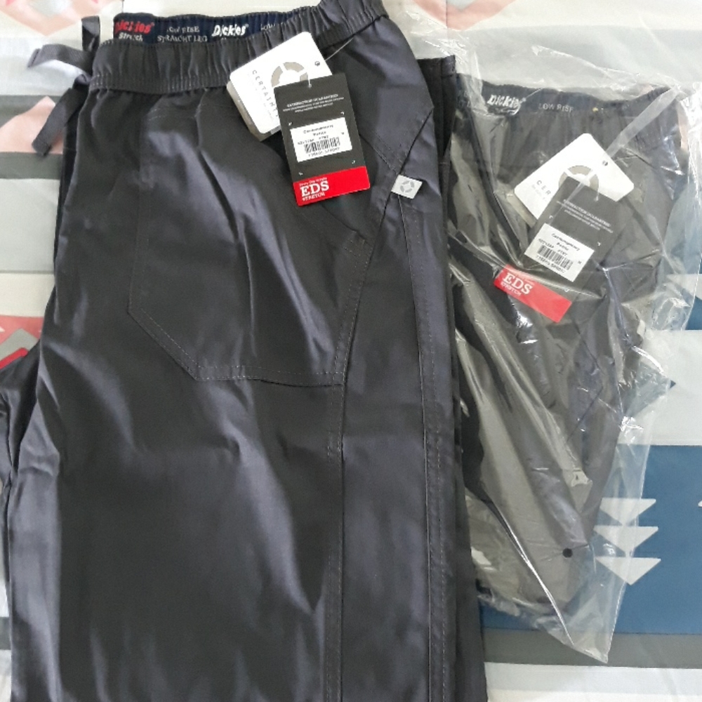 Dickies Scrubs